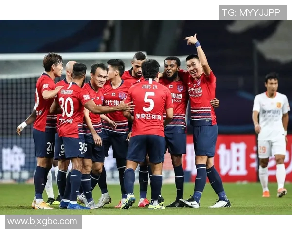 重庆足球队荣登足球配合排行榜第三名展现团队实力与默契